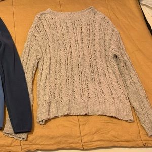 Tan/Cream American Eagle Sweater